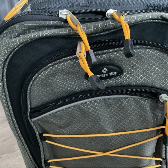 Samsonite carryon BACKPACK with Yellow Details - Picture 5 of 7